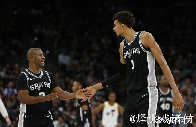 唐斯:必须匹配马刺队的速度,他们是快攻转换最强球队之一 唐斯:必须匹配马刺队的速度,他们是快攻转换最强球队之一